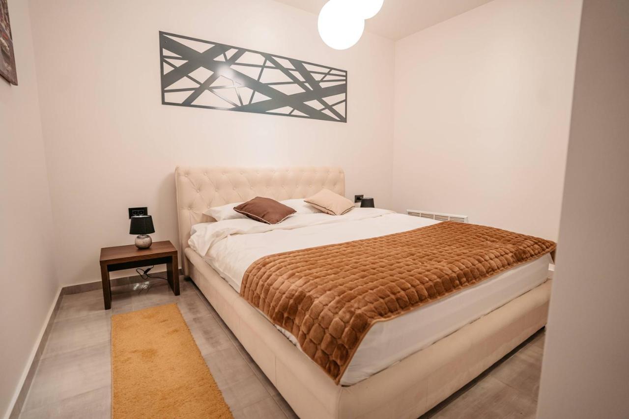 Magico Rooms & Apartments Ni Exterior foto